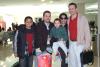 vi_04012006 1
La familia Plumback Avenal viajó con destino a la Ciudad de México