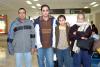 vi_11012006_1 
Marco Pinedo viajó a Tijuana, lo despidió la familia Pinedo.