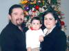ni_15012006_2
Jorge Arturo Aguilar Velázquez celebró su segundo cumpleaños con alegre convivio que le ofrecieron sus papás, Jorge y Carmen.