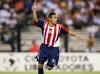 Omar Bravo adelantó a las Chivas a los 35 minutos y Ramón Morales aumentó cuando se jugaba el segundo minuto agregado del primer tiempo.