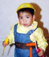 ni_22012006 
 El pequeño José Javier Canales Balderas festejó su segundo cumpleaños con una divertida piñata
