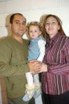 ni_24012006 
Fernanda fue festejada por sus padres, Ricardo y Marisol Muñoz, al cumplir dos  de edad