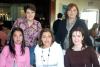va_02022006 
Pilar de Silveyra, Rosa María Berlanga de García, Sara de Cruz, Genaro de Garrido y Susana de Müller.