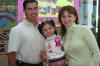 ni_03022006 
Regina Muñoz fue festejada con un convivio infantil.