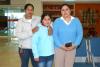 vi_07022006 
José Miguel y Ana Valenzuela viajaron a Ecuador, los despidieron sus familiares.