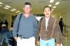 vi_09022006 
Enrique Parra viajó a Tijuana, lo despidieron Martha, Enrique y Gerardo Parra.