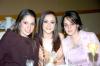 ch_16022006 
 Brenda Domnínguez, Iradia Ladner y Gaby Torres