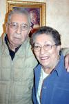 pa_14022006
Miguel Ángel Silveyra y María Carmen Michel de Silveyra festejaron recientemente 63 años de matrimonio