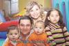 Eduardo Correa Villarreal con sus hijos Eduardo y Ana Mary Correa Rosas.