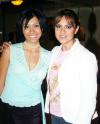 ch_19022006 
 Laura Balderas y Lorena Soto