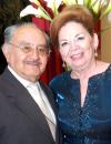 pa_20022006 
 Antonio Reyes Mancha y Bertha R. de Reyes, festejaron sus Bodas de Oro
