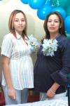 ma_07032006 -Con motivo del próximo nacimiento de sus respectivos bebés, Claudia Verónica de Miranda y Adriana de Sánchez fueron festejadas por un grupo de amigas con una tierna reunión de canastilla.