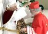 Tras la homilía, el Papa procedió a la imposición del capelo, la entrega de la Bula de creación y la asignación de una iglesia romana, que se simboliza el compromiso que adquieren de ayudar al Pontífice.