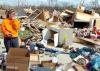 La cifra de muertos por una serie de tormentas y tornados que devastó a comunidades a través de ocho estados se elevó a 28, al descubrirse otra víctima en Tennesse, informó el gobernador.