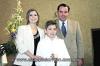 Paola Lamberta de Villarreal, Rogelio Villarreal junto a su hijo Rogelio Villarreal Lamberta.