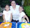18042006 
Sahir Castro Moreno cumplió cinco años de vida y los festejó con un divertido convivio infantil.