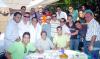 25042006 
Con motivo de su cumpleaños, Alejandro Ramírez Borjón disfrutó de una agradable reunión acompañado por un grupo de amigos.