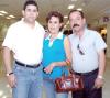24042006 
Manuel Bernal viajó a Guadalajara, lo despidieron Raúl Ramírez y Ana Luz Bernal.