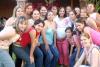 28042006 
Cynthia Silva de Barrón acompañada por un grupo de amigas, en la fiesta de canastilla que le organizaron en días pasados.