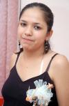 06052006 
Con motivo de su cercano matrimonio, Claudia Lizath Camacho Martínez fue despedida de su vida de soltera con un convivio.