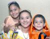 10052006 
Massiel Manzanera, con sus pequeñas hijas Daniela e Isabella Anaya Manzanera.