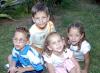 11052006
 Manolo, Ignacio y Sara Lastra Cardiel festejaron sus sexto cumpleaños mientras que su hermanita Alba celebró sus cuatro años de vida