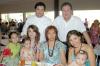 14052006 
María Esther, Claudia y Sharon, Javier Bartoluchi, Javier Bartoluchi  y las niñas Samara y Luciana.