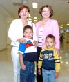 20052006 
 Nancy de la Riva viajó a Obregón, la despidieron Héctor, Sofía y Jesús