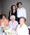 21052006 
Alicia Rodríguez de Jaime, con sus hijas Fernanda y Alicia y su nieta Isabela Ruiz Jaime