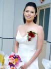 21052006
Marina Salazar Mendoza fue festejada por su próximo matrimonio.