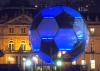 El globo de la Copa Alemania 2006 se enciendió por primera vez en ParÍs, Francia, el lunes 16 de enero.
