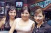 11062006 
Marilyn Carrillo, Laura Ruiz y Ethel Arredondo.