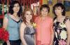 21062006 
Lily Quiñones de Aranda disfrutó de una fiesta de canastilla organizada por Silvia, Blanca, Liz y Norma.