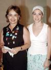 02072006 
Liliana de Castro y Patricia de Arizpe.