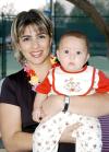 09072006 
Nayma Charara y su hijito Adel.