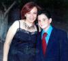 13072006 
Mónica Moral de Cuerda con su hijo José Antonio, el día de su graduación.