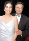 21072006 
Olivia Fernández Lafuente de Ricalde y Reinaldo Ricalde celebraron su 25 aniversario de matrimonio.
