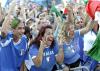 En toda Italia, de norte a sur, de este a oeste, los 'tifosi' siguieron en las calles el partido de su selección.