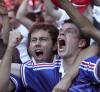 En toda Italia, de norte a sur, de este a oeste, los 'tifosi' siguieron en las calles el partido de su selección.