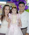 13082006 
Con motivo de su segundo cumpleaños, María Fernanda Anaya Campillo fue festejada con un alegre convivio.