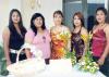 25082006 
La futura novia, Yolanda  junto a su mamá, Anita Modesto y sus hermanas, Alejandra, Élida y Rosy Estupiñan.