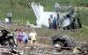 Los equipos de rescate que trabajan en el lugar donde la víspera cayó el avión ruso Tu-154, con 170 pasajeros, hallaron dos de las “cajas negras”, una de ellas con el registro de las conversaciones de los pilotos, declaró el ministro de Transporte de Rusia, Igor Levitin, que no precisó el estado de los dos aparatos registradores automáticos.