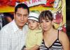 09092006 
 Jaime ALberto Ollivier García junto a sus  padres, Óscar y Odila Ollivier