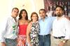 12092006

Reynaldo Zurita Moreno con su esposa Beatriz Rubio y sus hijos Reynaldo, Beatriz y Rodrigo.