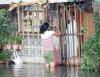 El tifón Xangsane, llamado Milenyo en Filipinas, arrasó parte del norte de este país, incluida la capital, Manila, con sus fuertes lluvias y vientos huracanados que causaron al menos ocho muertos, medio centenar de heridos y numerosos destrozos.