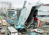 El tifón Xangsane, llamado Milenyo en Filipinas, arrasó parte del norte de este país, incluida la capital, Manila, con sus fuertes lluvias y vientos huracanados que causaron al menos ocho muertos, medio centenar de heridos y numerosos destrozos.