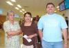 09102006
Procedentes de la Ciudad de México, llegaron Norma Mateos y Gisela Gámez.