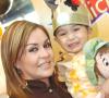 01112006
El pequeño Juanito Mena cumplió dos años y por tal motivo su mamá, Griselda Mena, le organizó una bonita fiesta de cumpleaños.