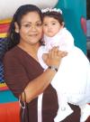 01112006
Un año de vida cumplió María Fernanda Chihuahua Carrillo a quien la acompaña su mamá Cindy Elena.