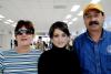 04112006
 Estela Magaña de Meraz, Daniela Meraz y Arturo Meraz Chapoy viajaron al DF.